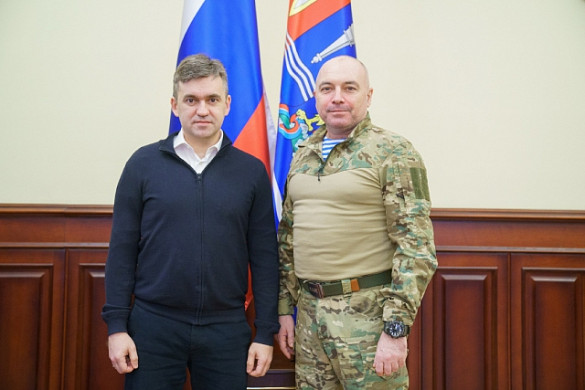 Губернатор Ивановской области поздравил комдива Евгения Тонких с присвоением звания генерал-майора